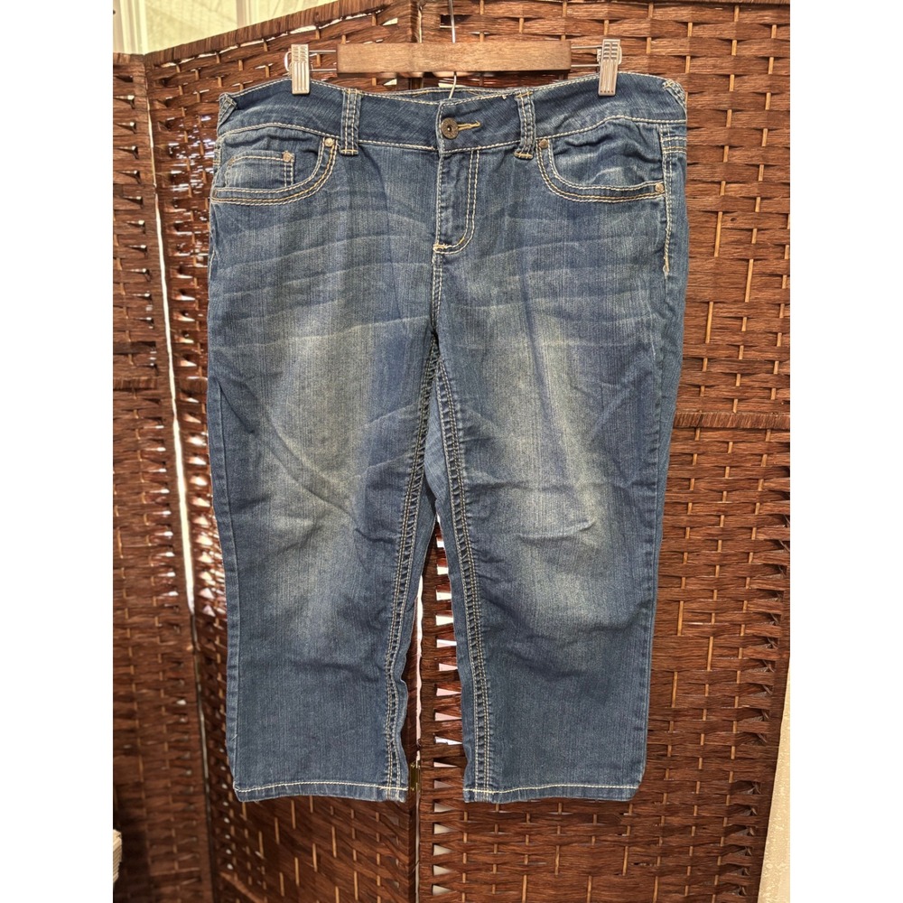 maurices‎ Denim Capri Jeans Plus Size 13/14 Embellished Pockets Cropped Pants
